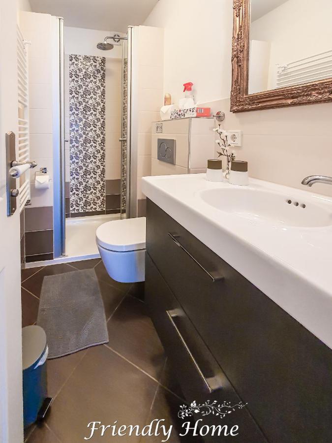 בורנהיים Friendly Home - "Gemuetliches Backsteinhaus" Koeln Bonn Phantasialand מראה חיצוני תמונה