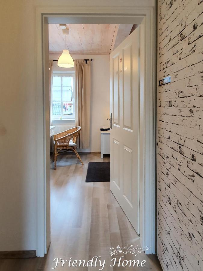 בורנהיים Friendly Home - "Gemuetliches Backsteinhaus" Koeln Bonn Phantasialand מראה חיצוני תמונה